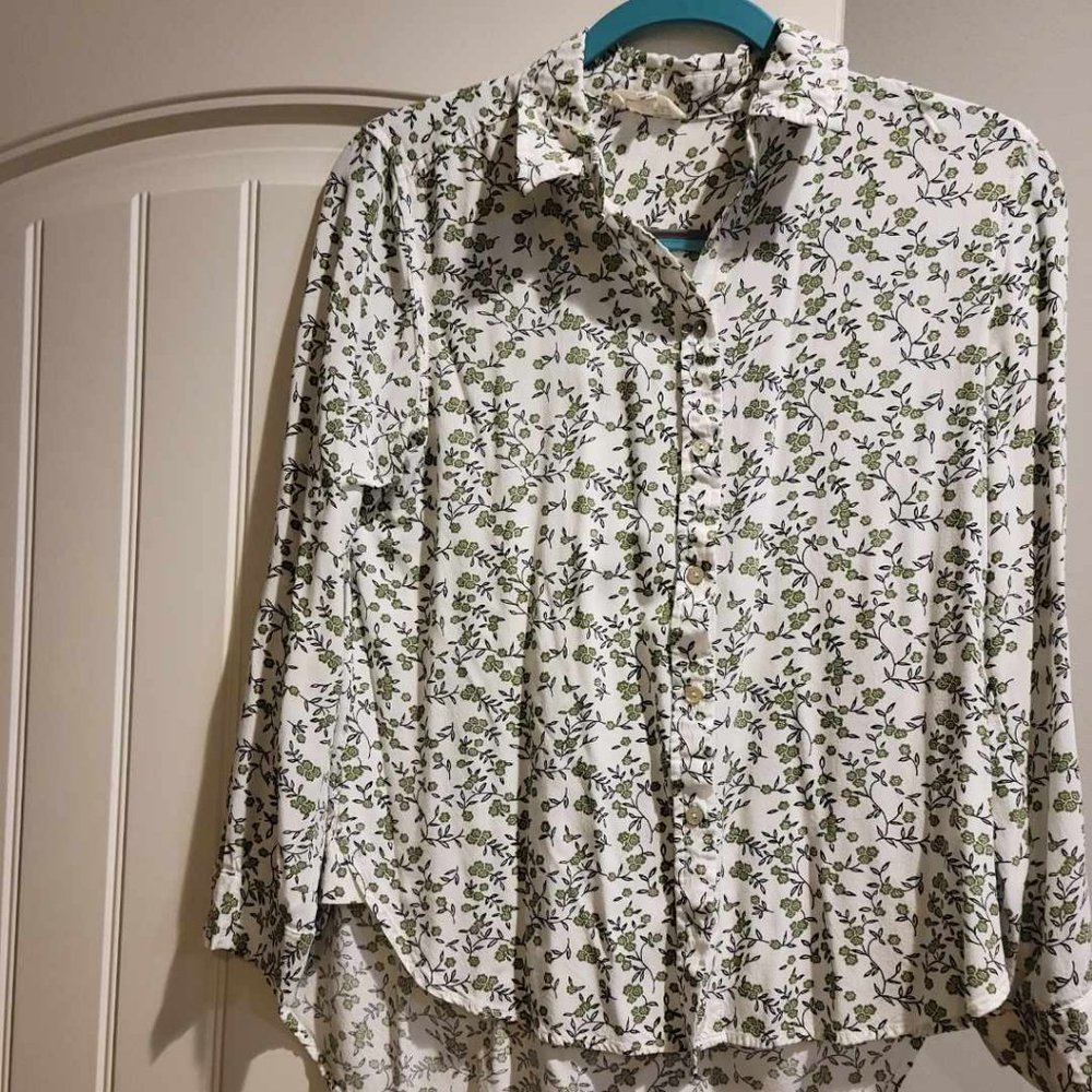 Light long sleeve shirt